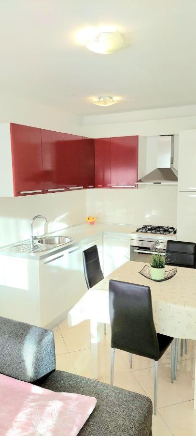 Cozy Apartment With Free Private Parking Сплит Экстерьер фото